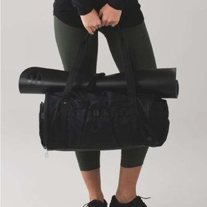 Lululemon 40L Black Run Ways Duffel Bag